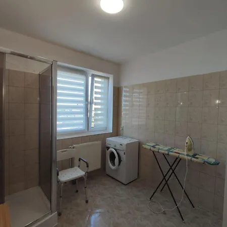 Apartamenty Anna Mosty Exterior photo